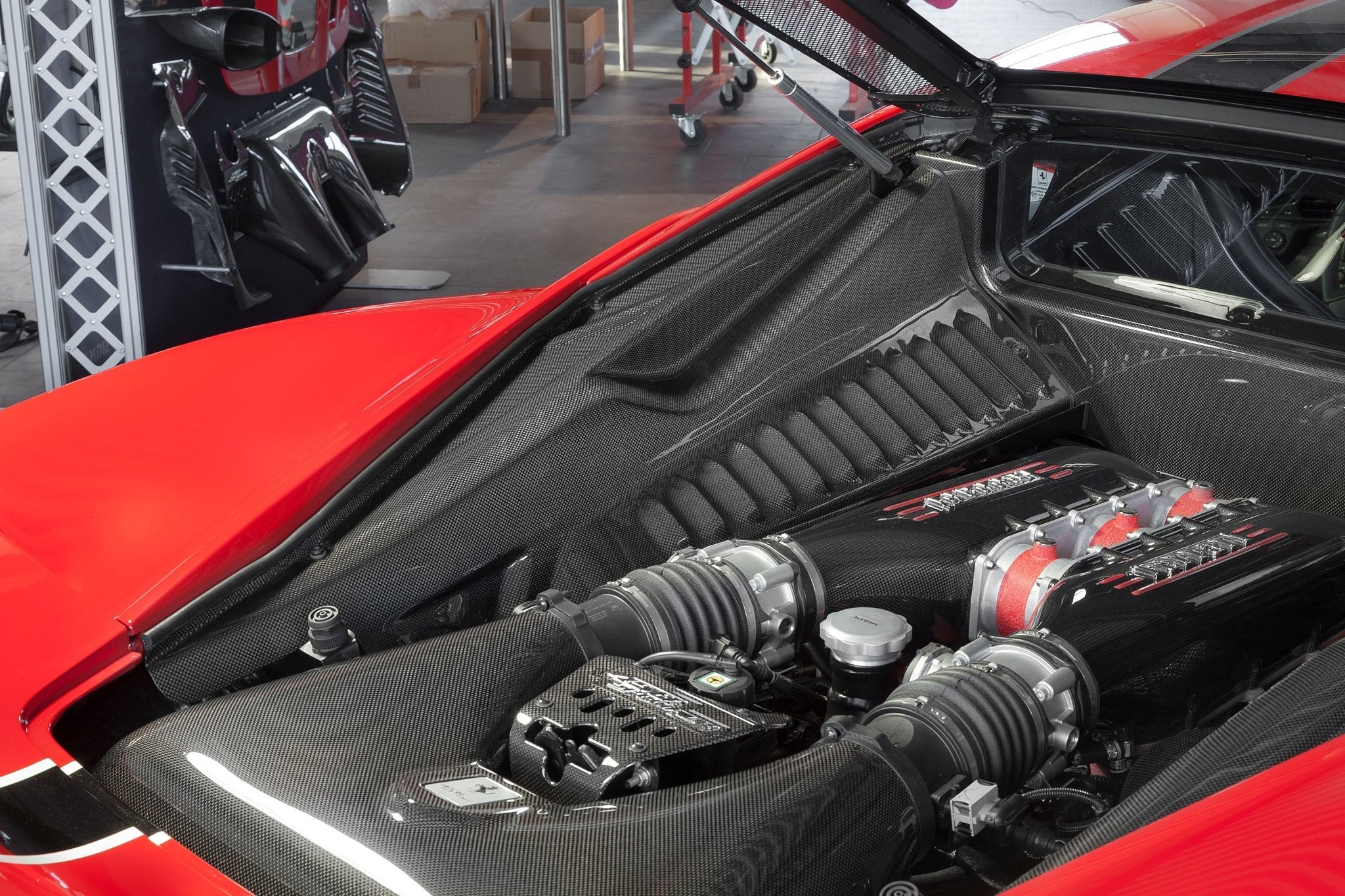 Ferrari 458 Italia/Speciale - Carbon Side Engine Compartment